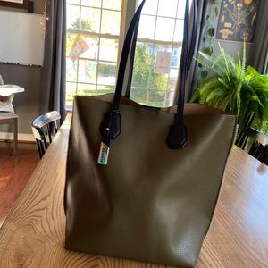 Womens Kenneth Cole Reaction Shoulder Bag
